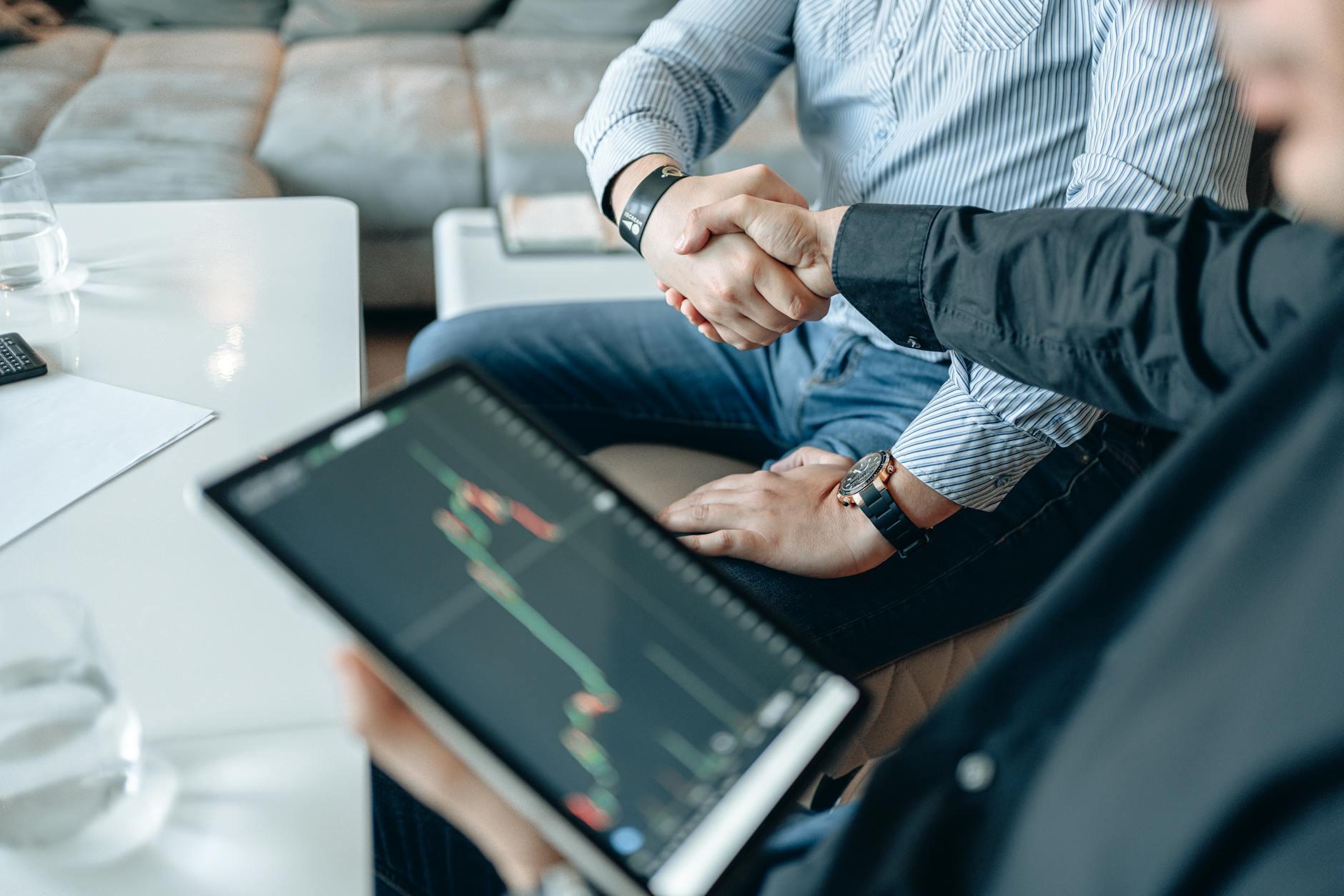 갤럭시 S26 첫 할인과 포코 X8 프로 출격, 지금 눈여겨볼 건 가격인가 배터리인가